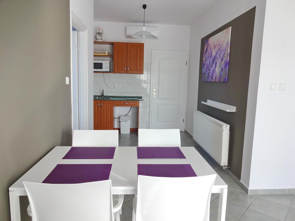 Albizia Apartments Балатонфюред Экстерьер фото